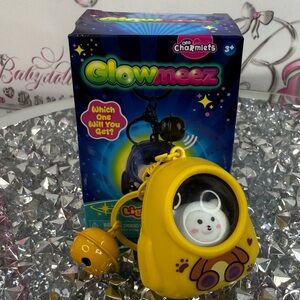 Glowmeez Yellow Character Keychain Toy backpack light up bear cat keychain charm